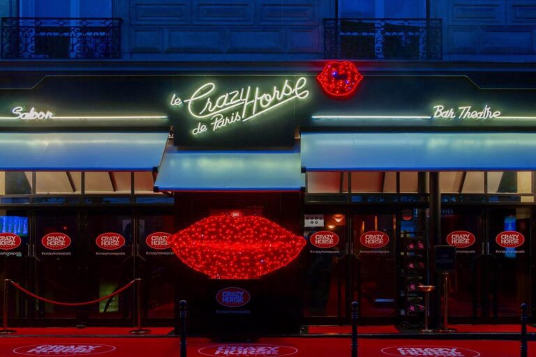 cabarets-parisiens-crazy-horse